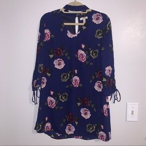 Navy 3/4 Sleeve Floral Shift Dress with Choker Accent - M
